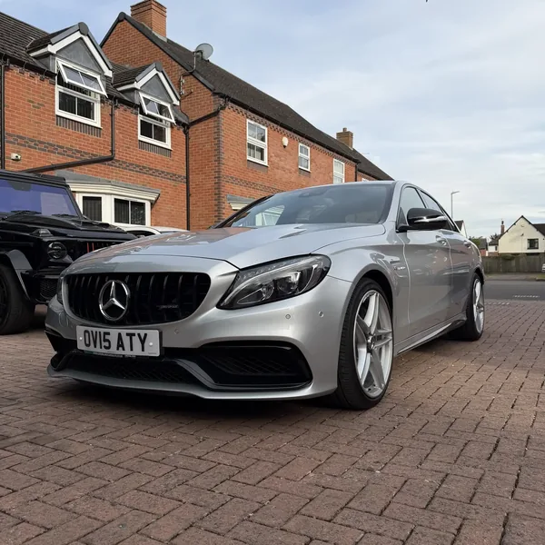 2015 Mercedes-Benz C63 AMG — photo 1